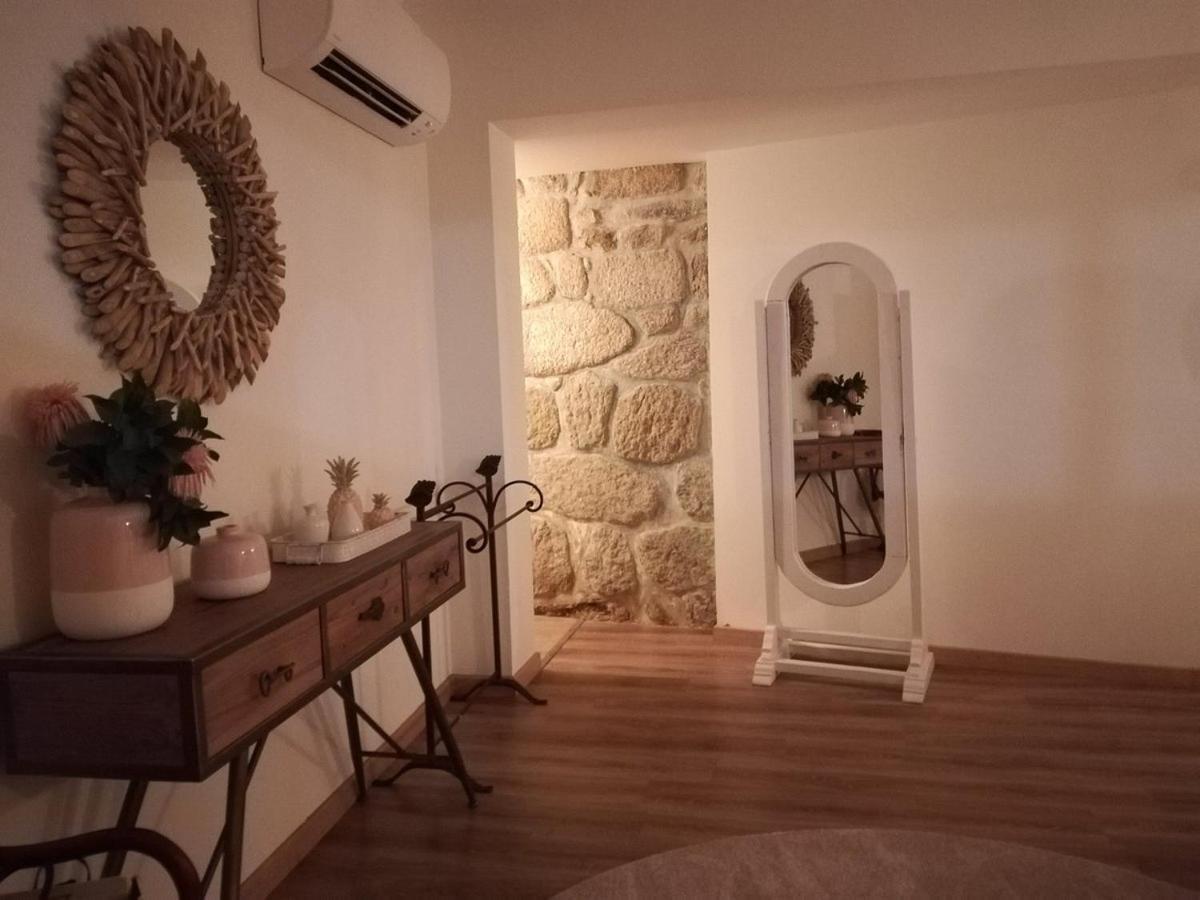 Casa Aldeia Da Lapa Bed and Breakfast Sernancelhe Exteriör bild